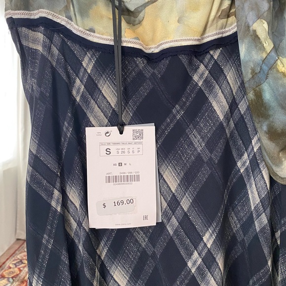 Zara - Picture 7 of 7